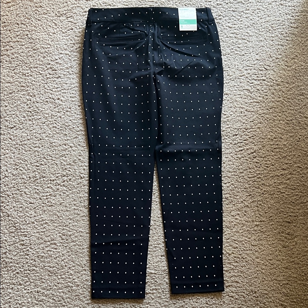 NWT Old Navy Black Cropped Pants